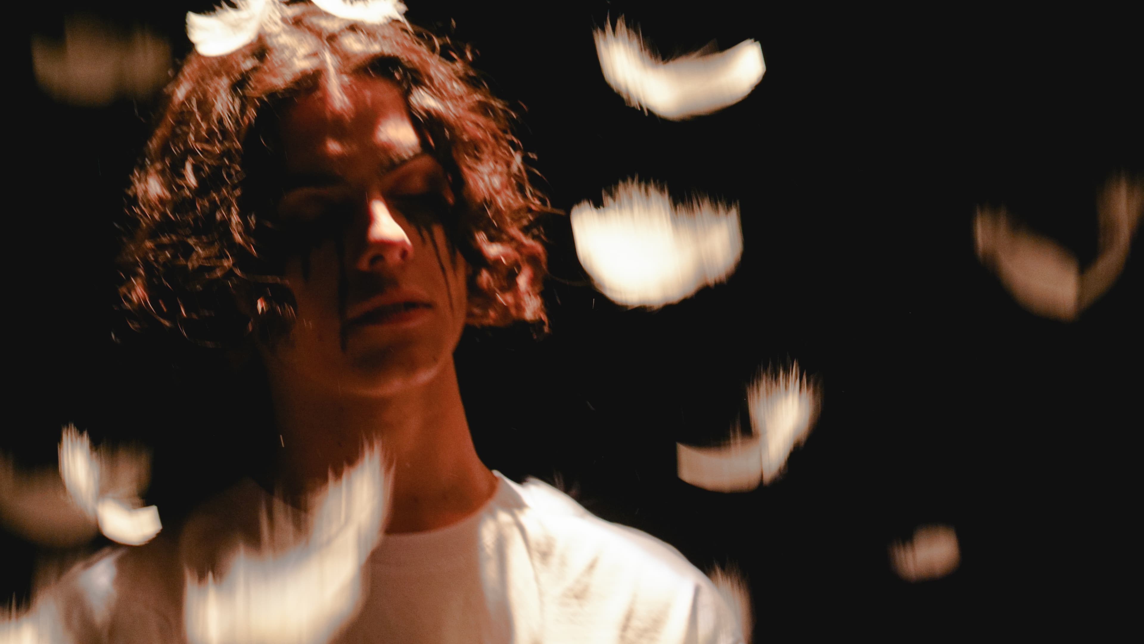 Clip vidéo - Ange déçu - 1